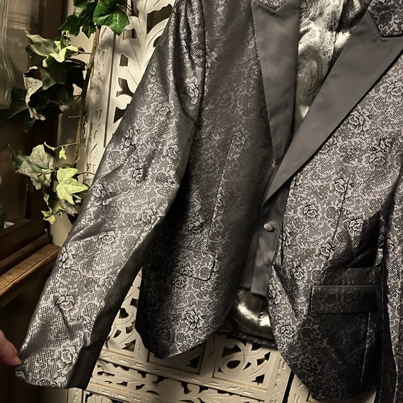 MIGUEL WILSON (MENS 56) (WOMENS 16/18) BLACK & GREY SLICK FLORAL JACQUARD BLAZER - Picture 4 of 12